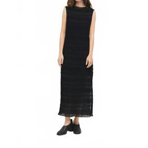 NEW MOD REF mindi textured maxi dress in black